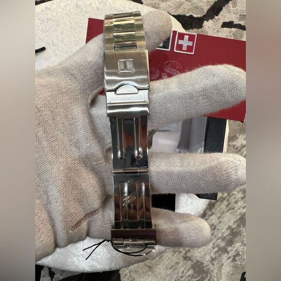 NIB Green Seaster Tissot Watch - Picture 6 of 13